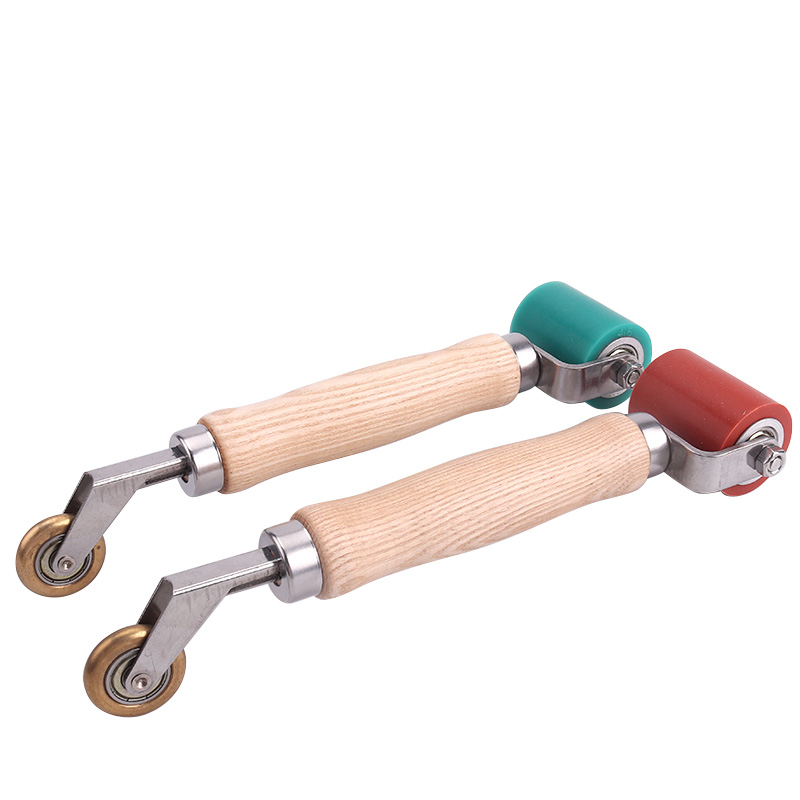 أسطوانة ضغط يدوية من السيليكون - مراجعة Leatherwork Roller وسعره
